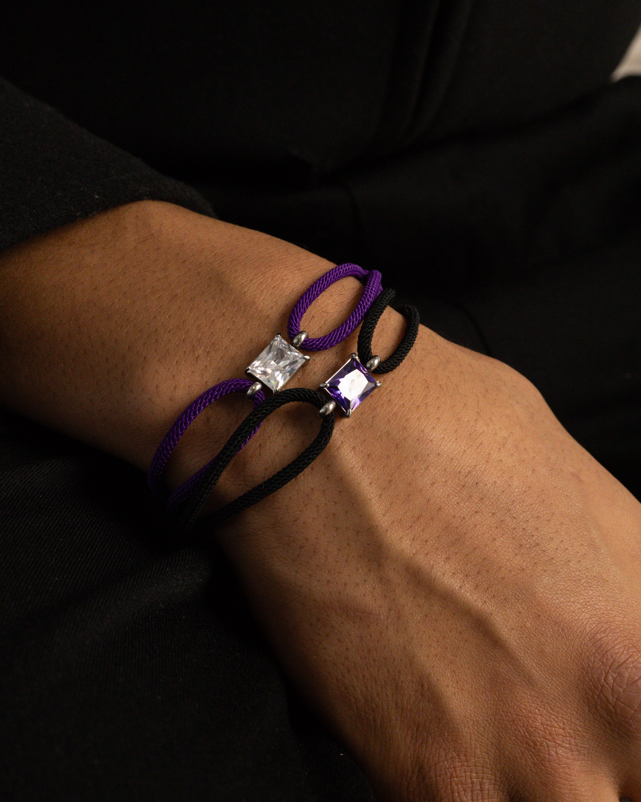 LUMÉ NOIR Armband - Violet