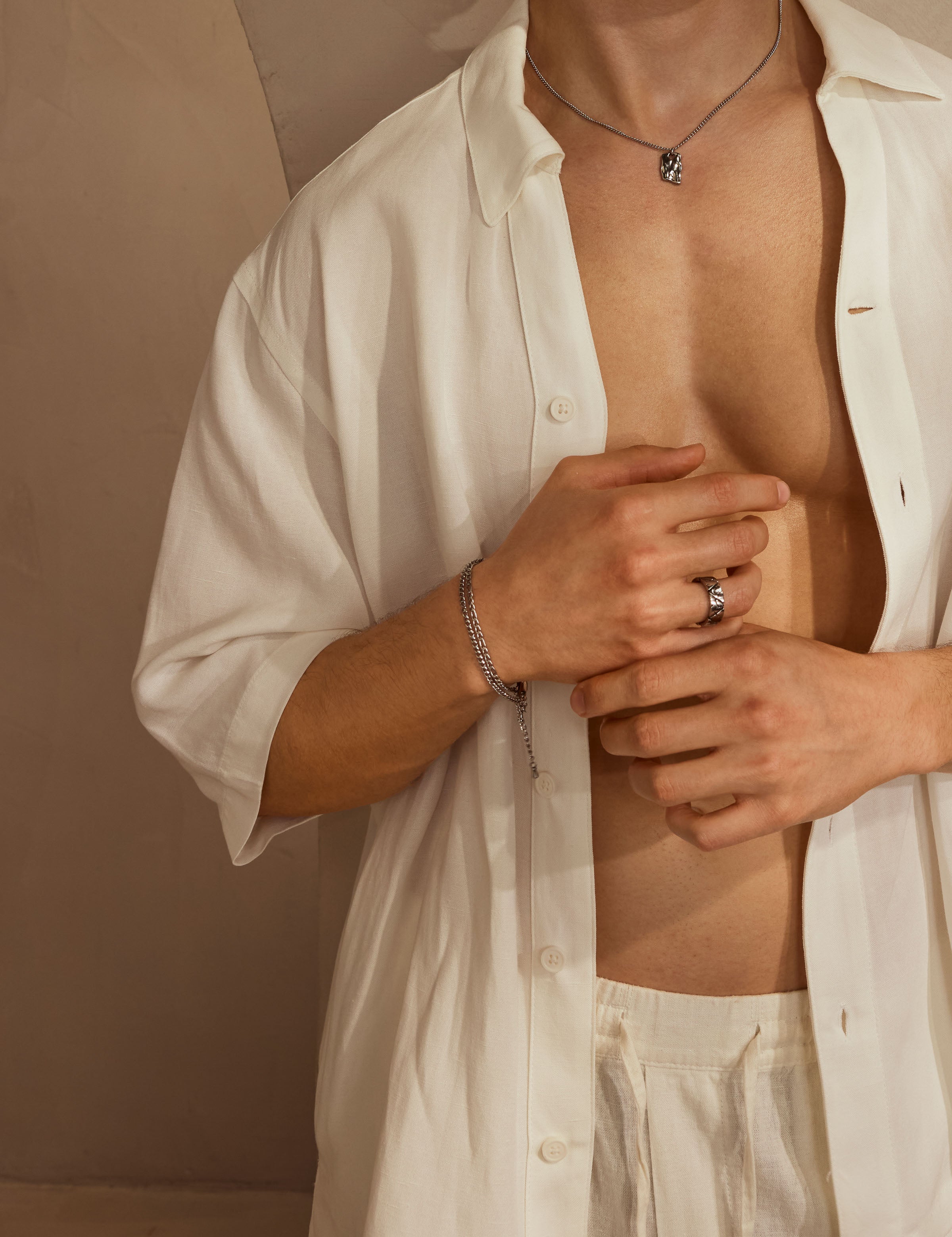 Perlen || ||  Look: Figaro 3mm & Cuban 3mm Armband. Rock Ring & Milano Halskette.