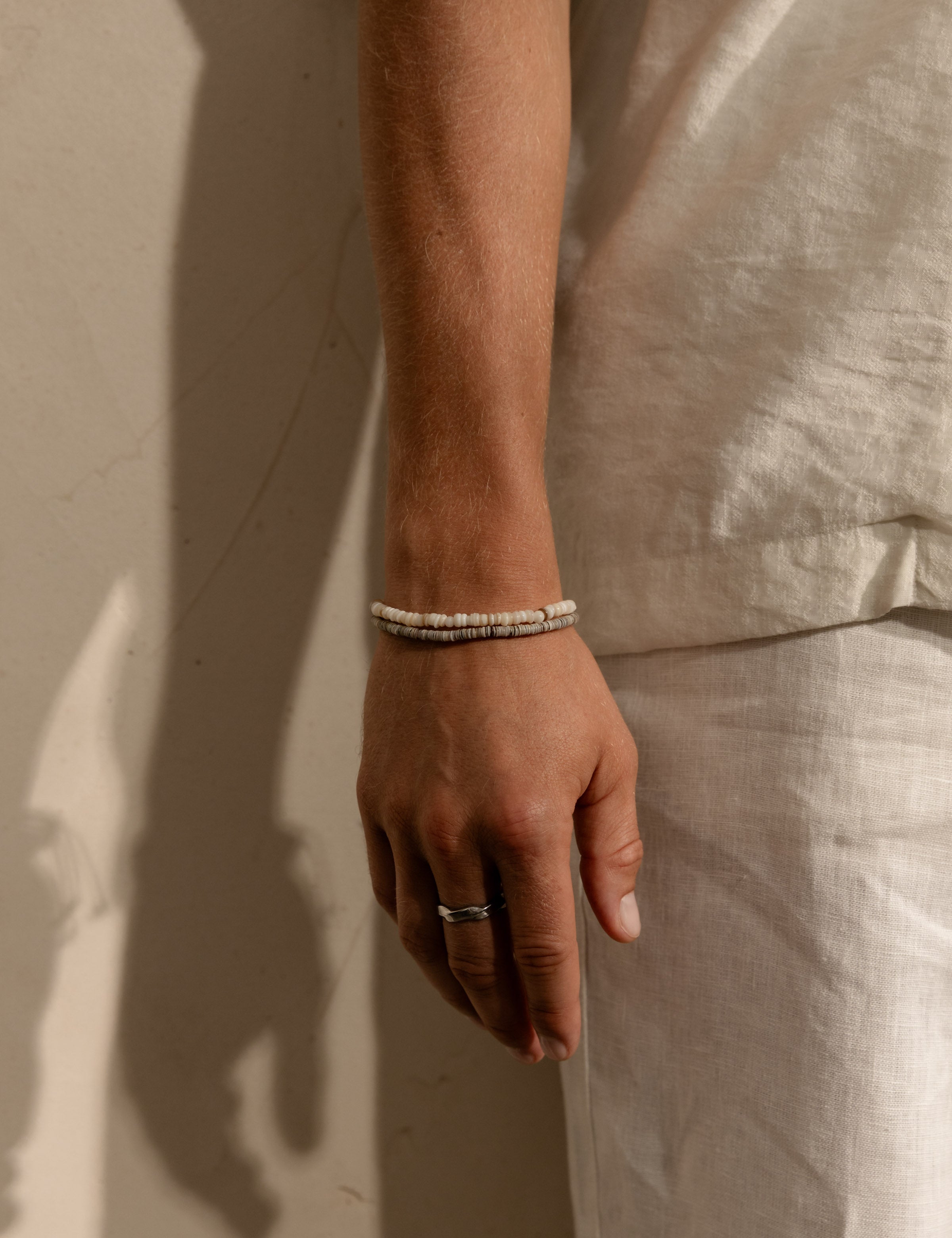 Armband || || One Size – individuell größenverstellbar.