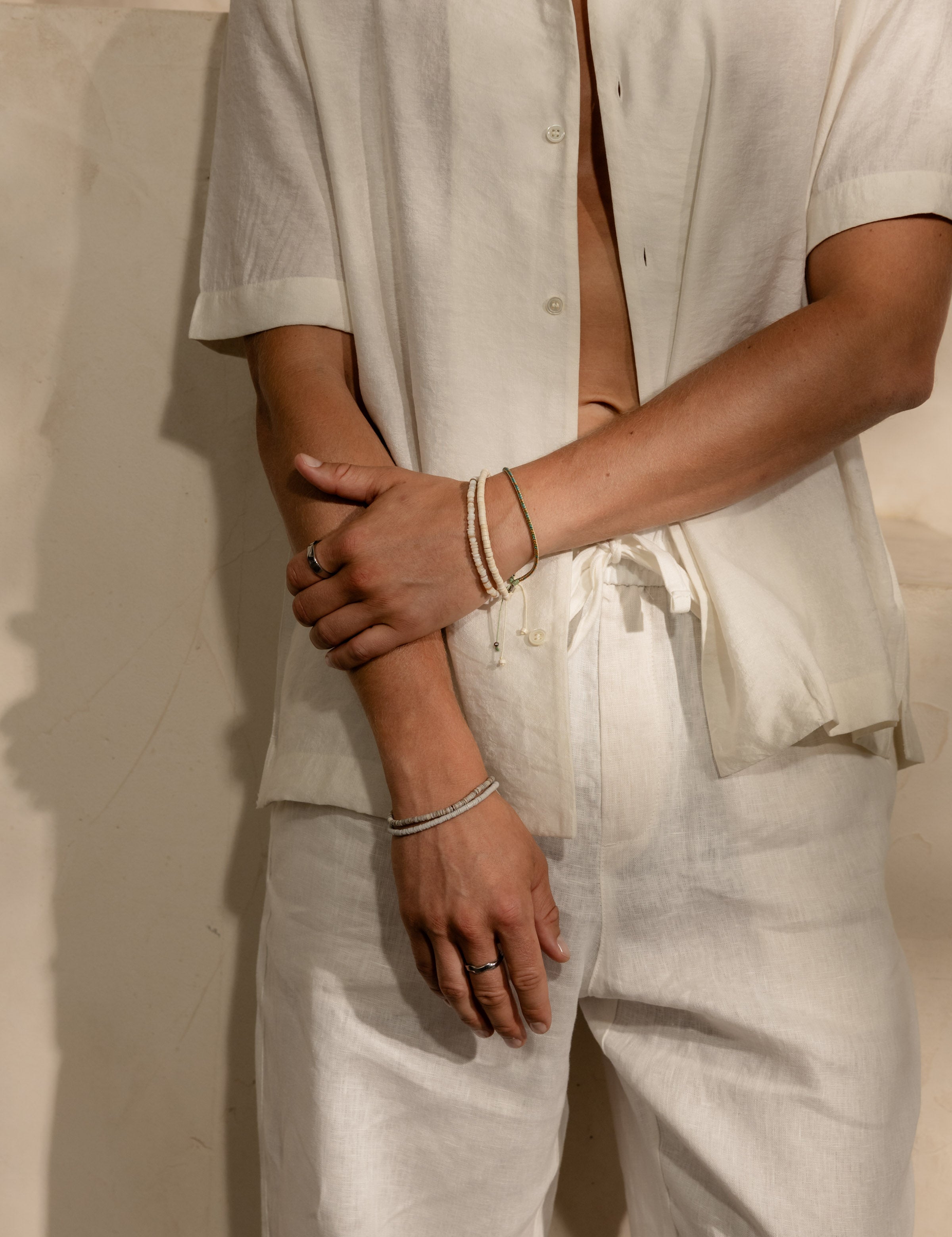 Armband || || One Size – individuell größenverstellbar.
