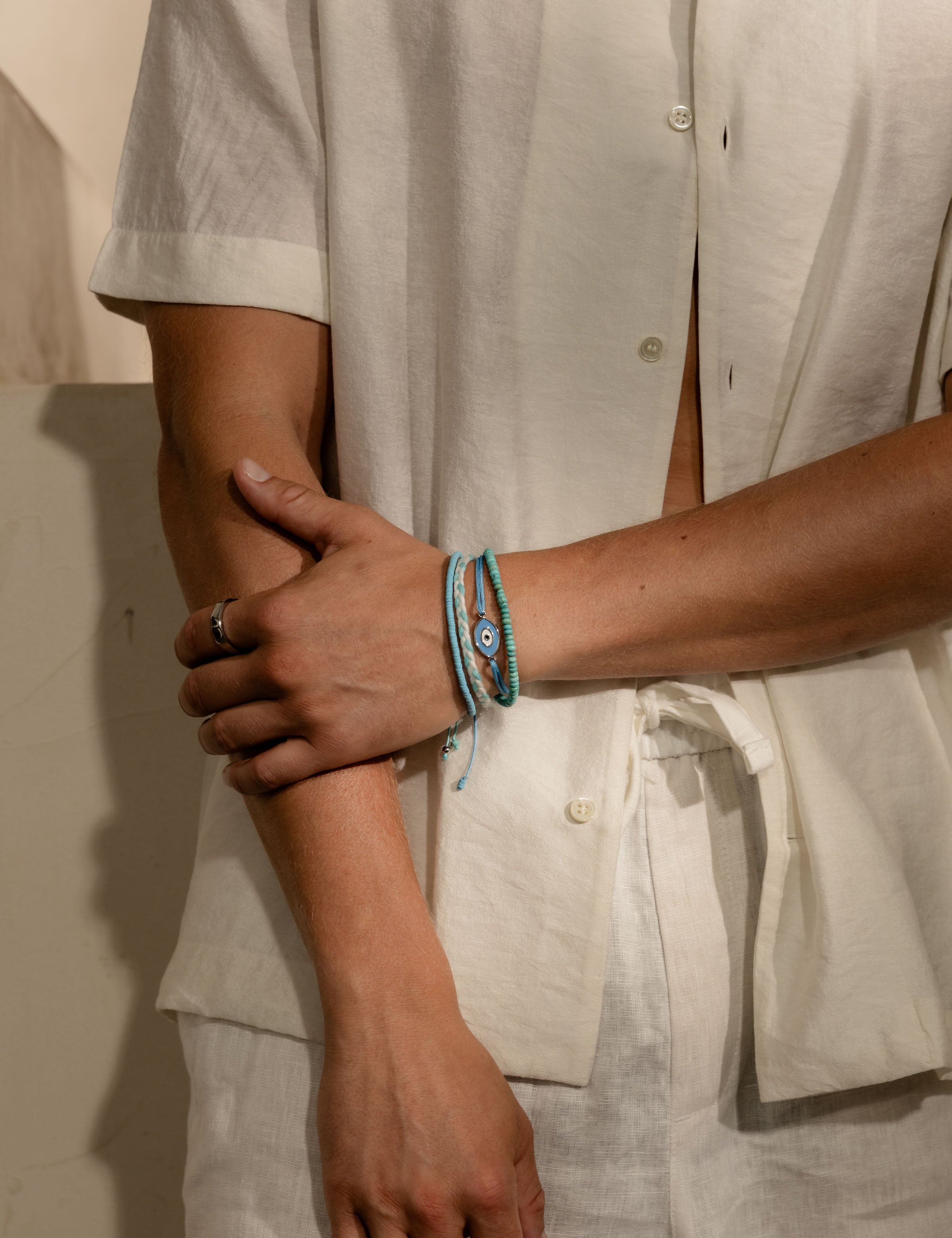 Armband || || One Size – individuell größenverstellbar.