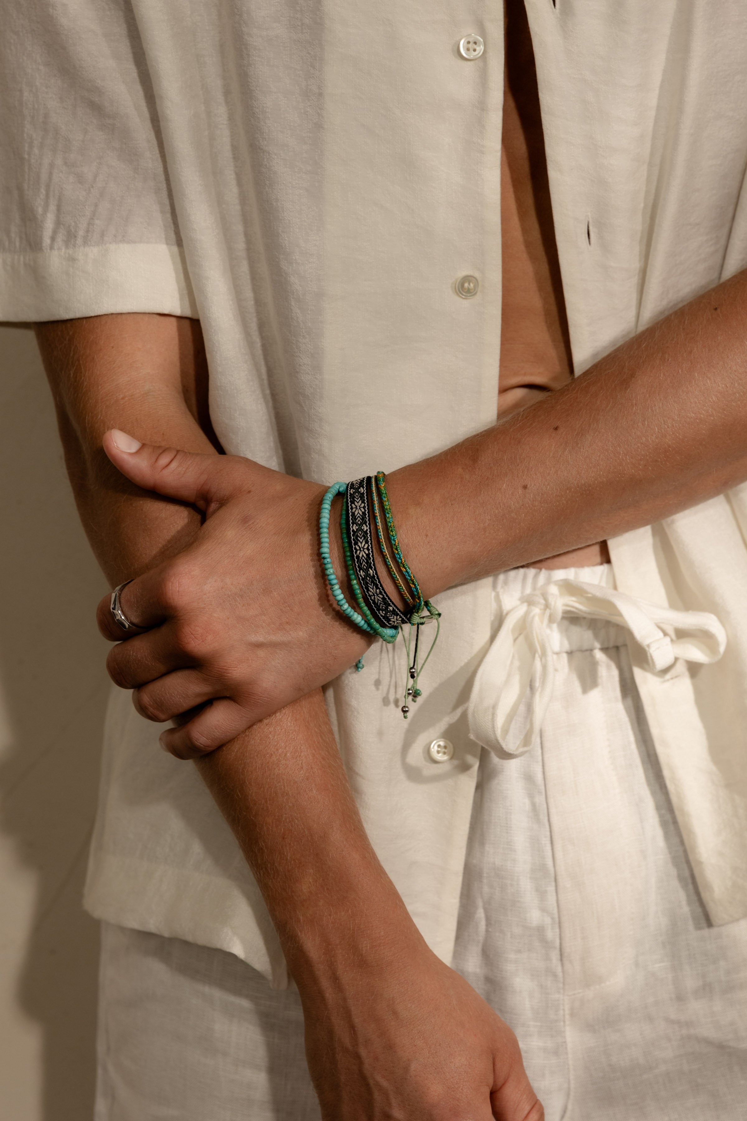 Armband || || One Size – individuell größenverstellbar.