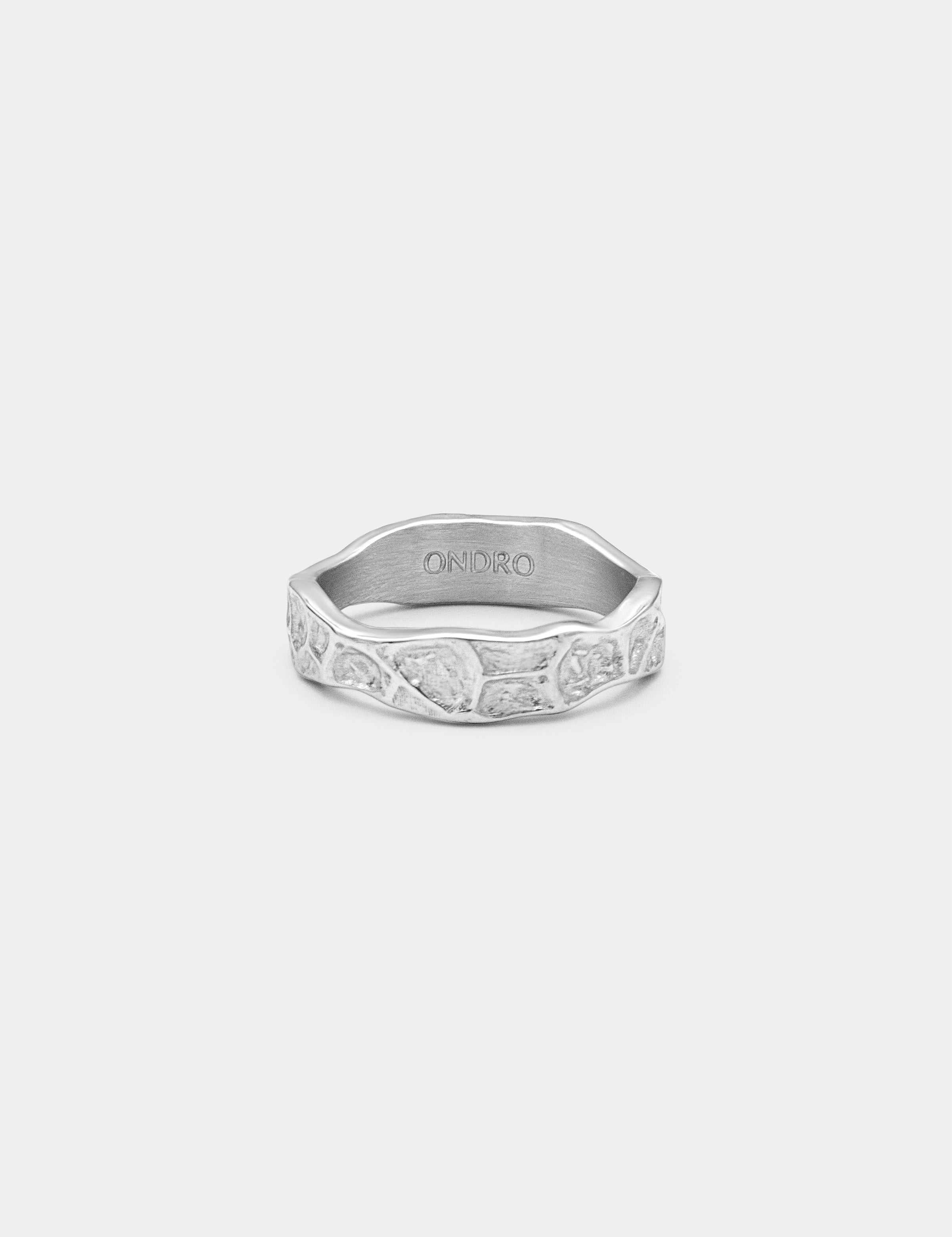 Hiveiro Ring